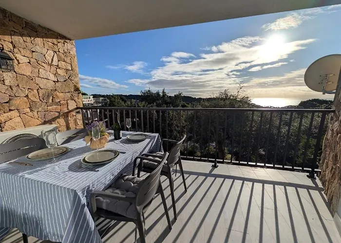 Kerstin Bruns - Lissa With Ocean Views *